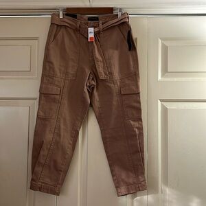 Banana Republic NWT Tan Cargo Joggers with Belt Size 4